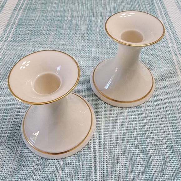 Lenox candlestick holder pair ivory with gold trim - Picture 1 of 7